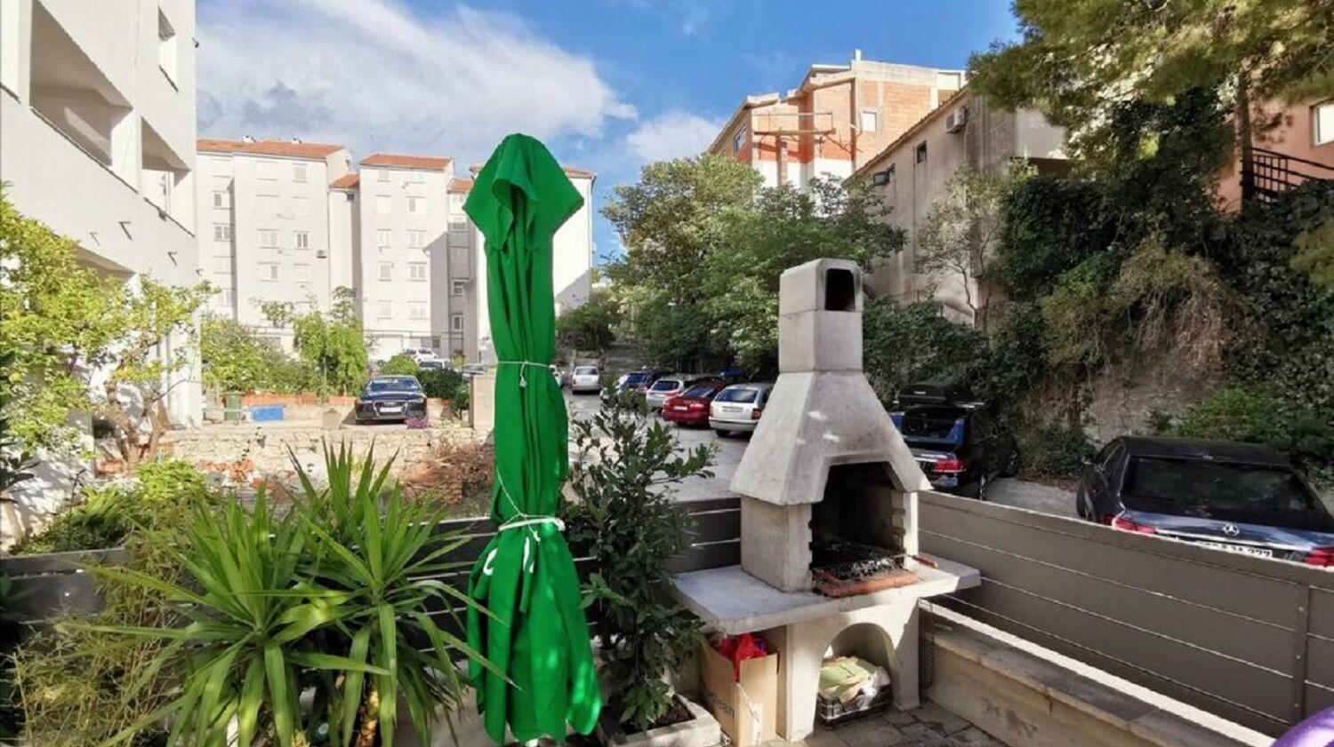 Apartment Denis - Great Location & Large Terrace Makarska Exterior foto